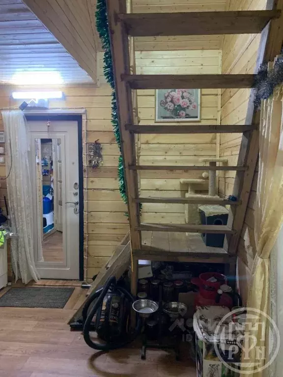 Дом в Ленинградская область, Лужский район, пос. Скреблово  (100 м) - Фото 2