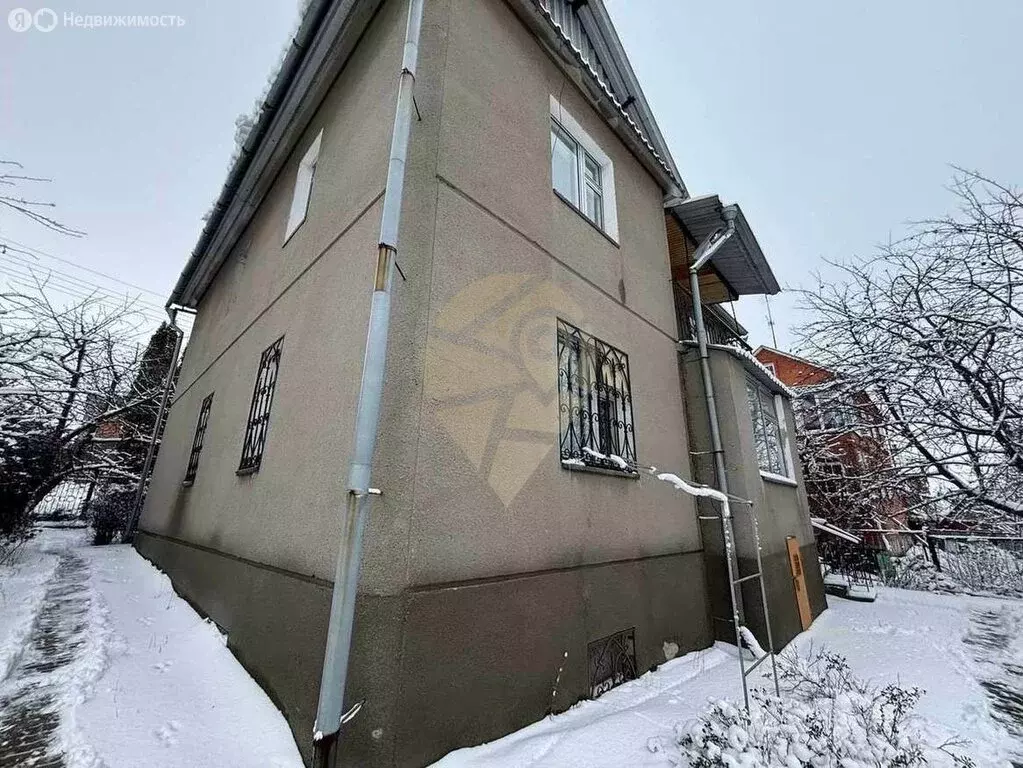 Дом в Старый Оскол, Лётная улица (200 м) - Фото 2