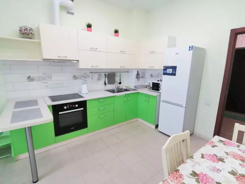 2-к кв. Кировская область, Киров ул. 65-летия Победы, 1 (65.0 м) - Фото 1