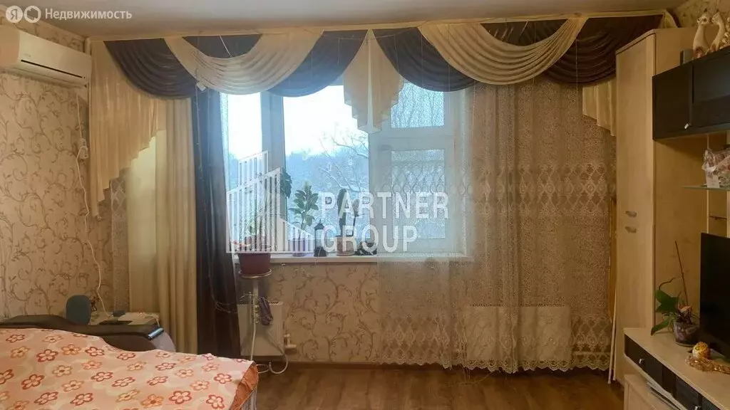 2-комнатная квартира: посёлок Горелки, Гарнизонный проезд, 1к4 (57 м) - Фото 1