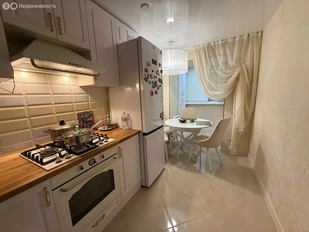 2-комнатная квартира: Саратов, Гвардейская улица, 44Б (44 м) - Фото 0