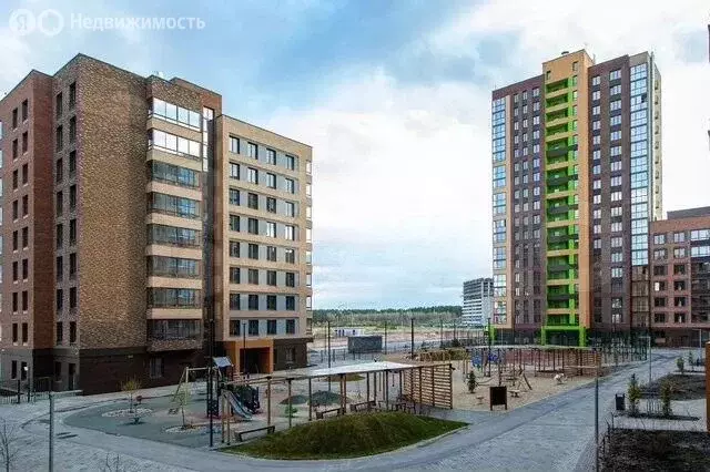 2-комнатная квартира: Тюмень, улица Фармана Салманова, 12 (60.5 м) - Фото 1