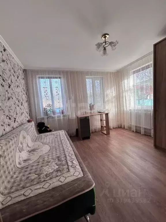 Дом в Адыгея, Майкопский район, Абадзехская ст-ца Октябрьская ул. (64 ... - Фото 0