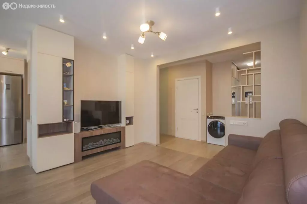 3-комнатная квартира: Екатеринбург, улица Мира, 41 (95.5 м) - Фото 1
