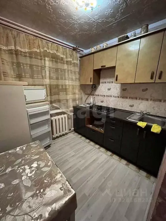 2-к кв. Калужская область, Медынь ул. Калинина, 36 (48.9 м) - Фото 1