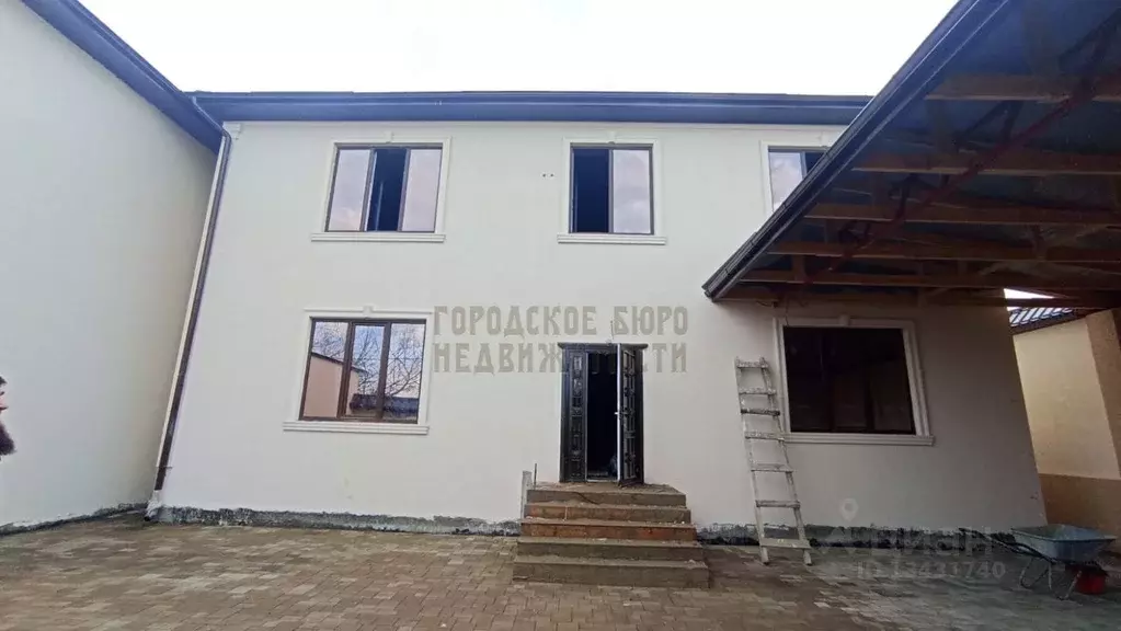 Дом в Кабардино-Балкария, Нальчик Балкарская ул., 43 (226 м) - Фото 1