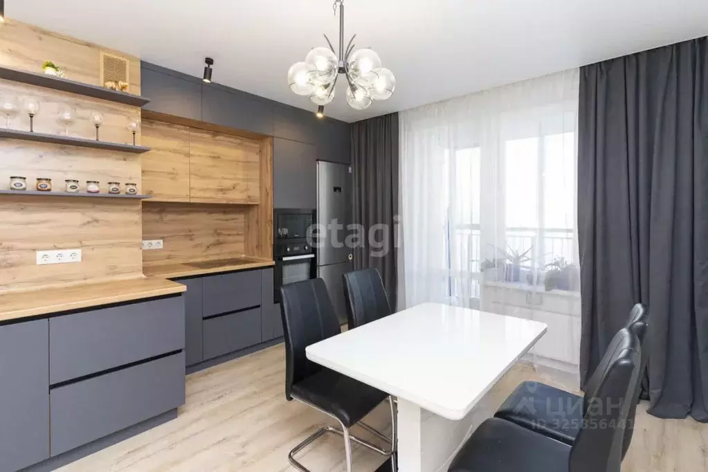 3-к кв. Тюменская область, Тюмень ул. Константина Посьета, 12 (71.7 м) - Фото 1