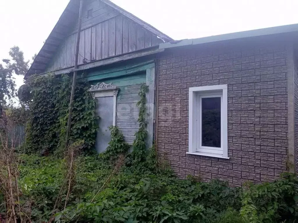Дом в Калужская область, Бабынинский муниципальный округ, Утешево ... - Фото 0