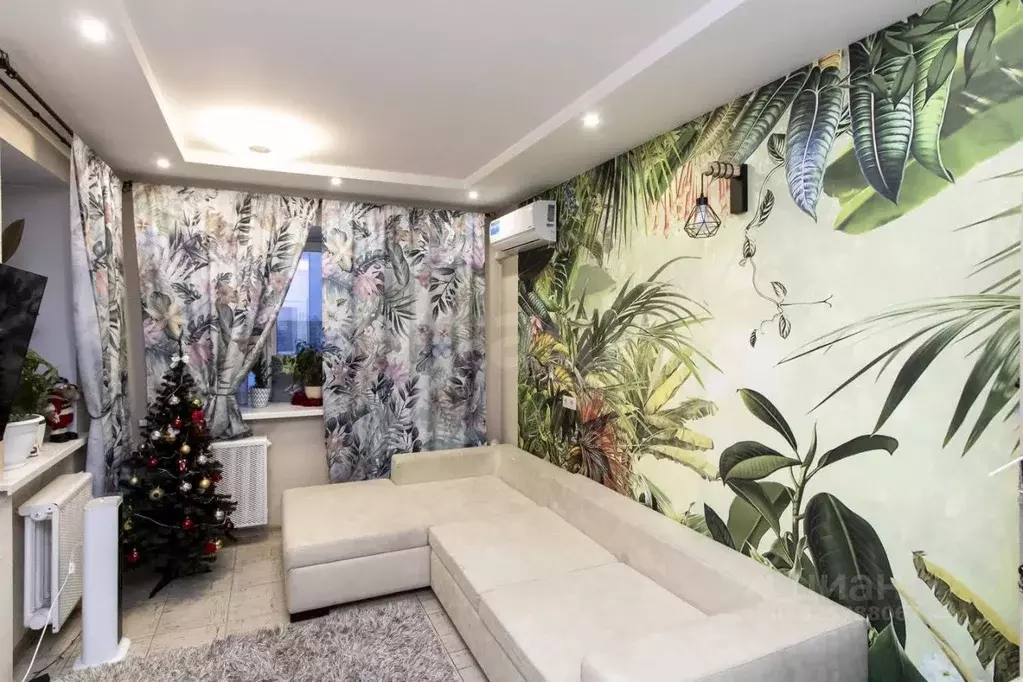 1-к кв. Тюменская область, Тюмень ул. Салтыкова-Щедрина, 53 (52.5 м) - Фото 1