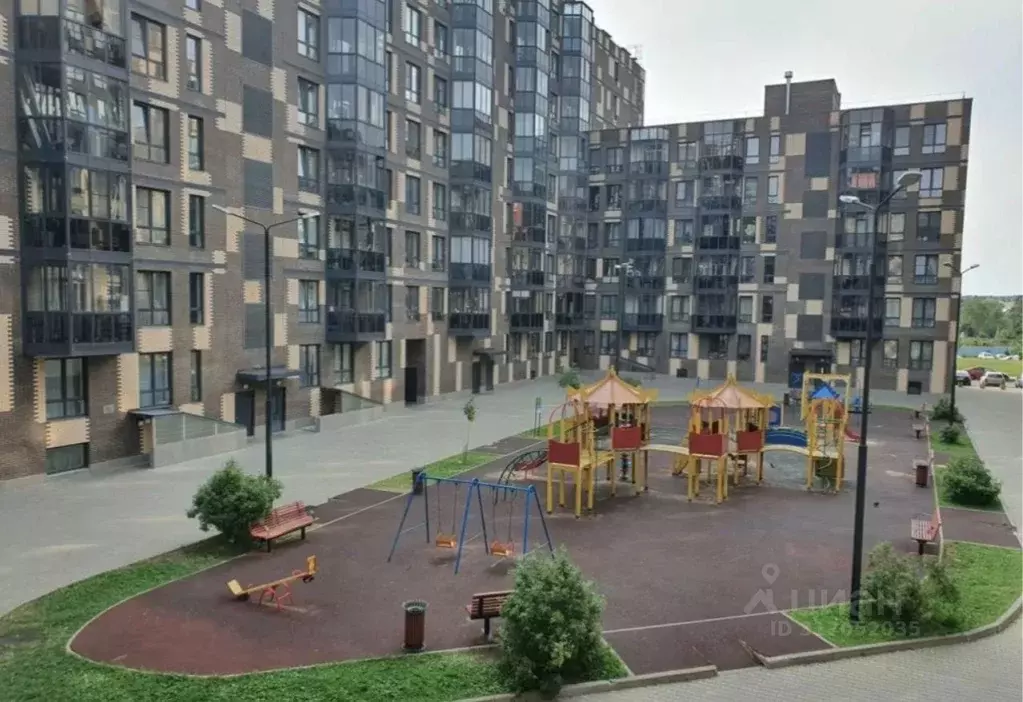 3-к кв. Московская область, Апрелевка Наро-Фоминский городской округ, ... - Фото 1