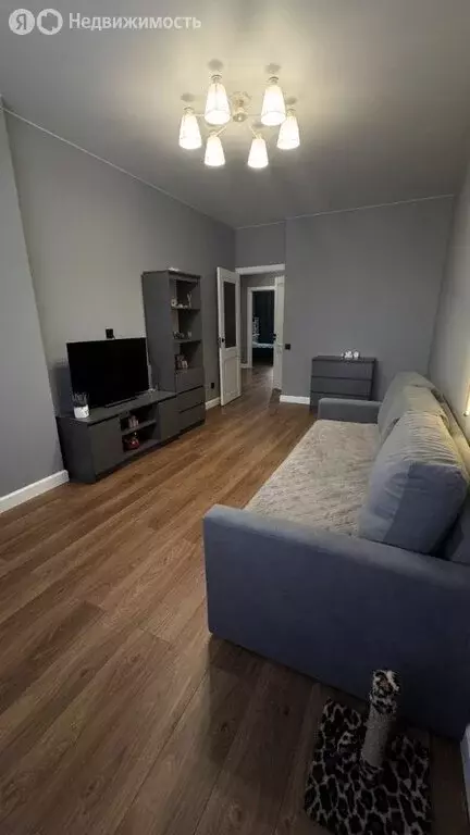 3-комнатная квартира: Краснодар, улица Ивана Беличенко, 103 (91.4 м) - Фото 1