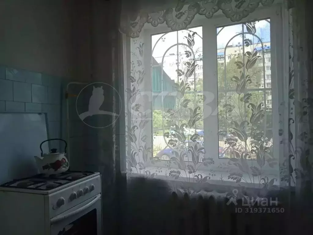 3-к кв. Курганская область, Курган Заозерный жилрайон, 1-й мкр, 17 ... - Фото 1