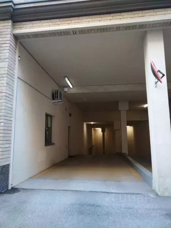 Гараж в Санкт-Петербург наб. Лейтенанта Шмидта, 21 (13 м) - Фото 2