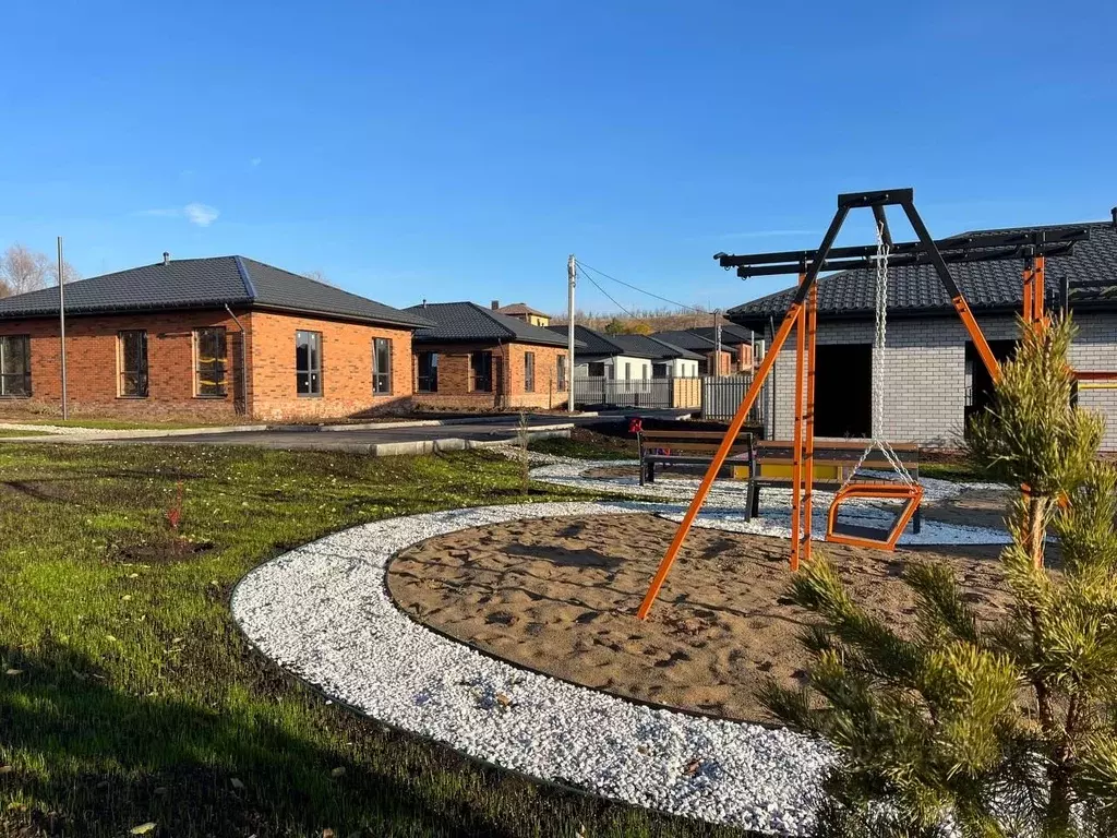 Дом в Саратовская область, д. Долгий Буерак ул. Центральная, 39 (104 ... - Фото 1