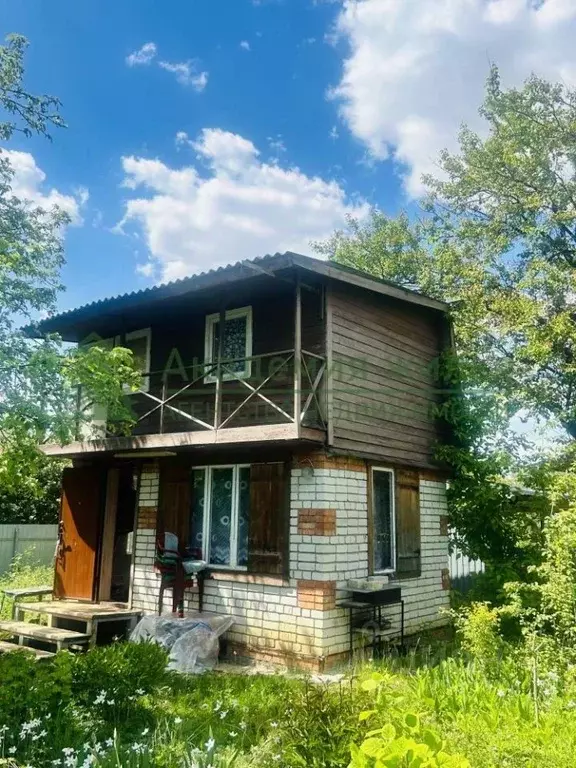 Дом в Саратовская область, Саратов пер. Клеверный (30 м) - Фото 1