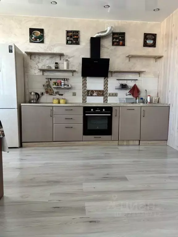 2-к кв. Омская область, Омск ул. Красный Путь, 105 (58.0 м) - Фото 2