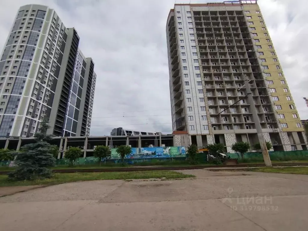 Помещение свободного назначения в Татарстан, Набережные Челны просп. ... - Фото 1