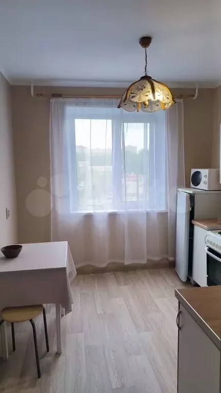 1-к. квартира, 40 м, 4/10 эт. - Фото 1