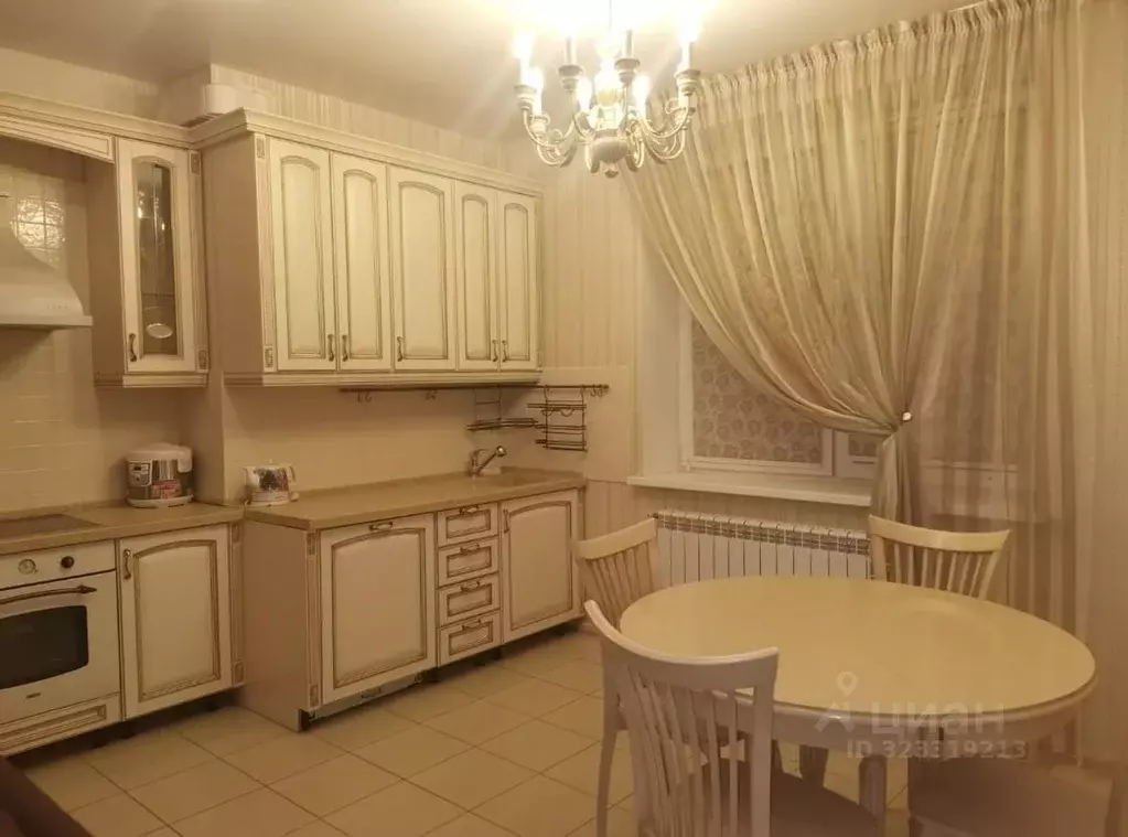 3-к кв. Челябинская область, Челябинск ул. Бейвеля, 6 (117.0 м) - Фото 1