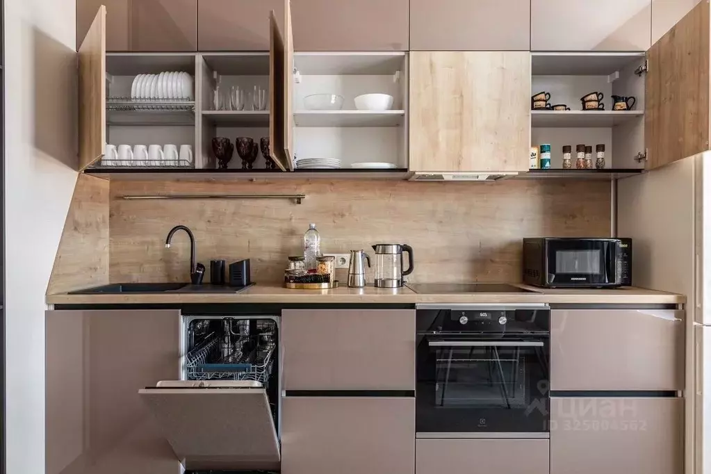 2-к кв. Москва Большая Филевская ул., 3к2 (57.0 м) - Фото 1