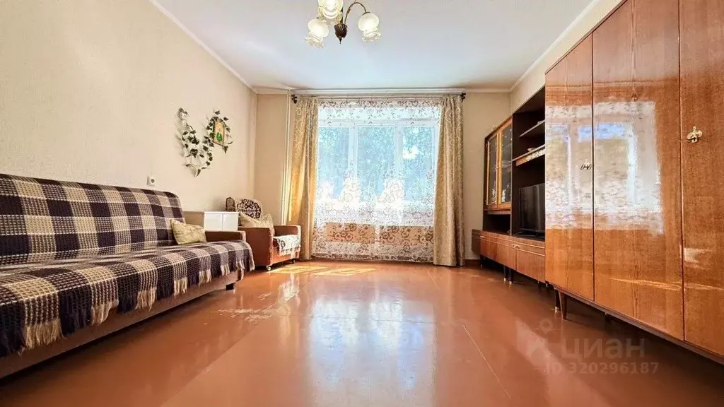 1-к кв. Кировская область, Киров Луганская ул., 2 (35.1 м) - Фото 0
