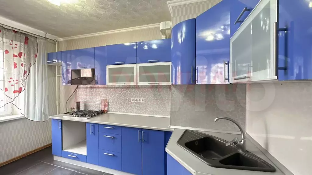 2-к. квартира, 54 м, 3/10 эт. - Фото 0