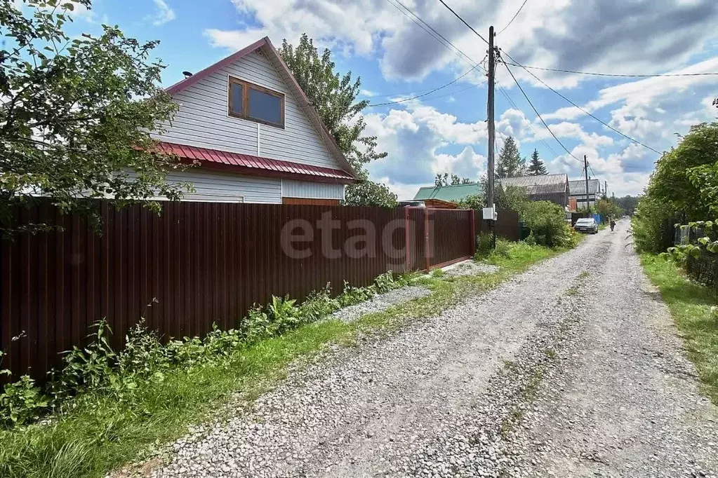 Дом в Тюменская область, Тюмень Центральная ул. (30 м) - Фото 1