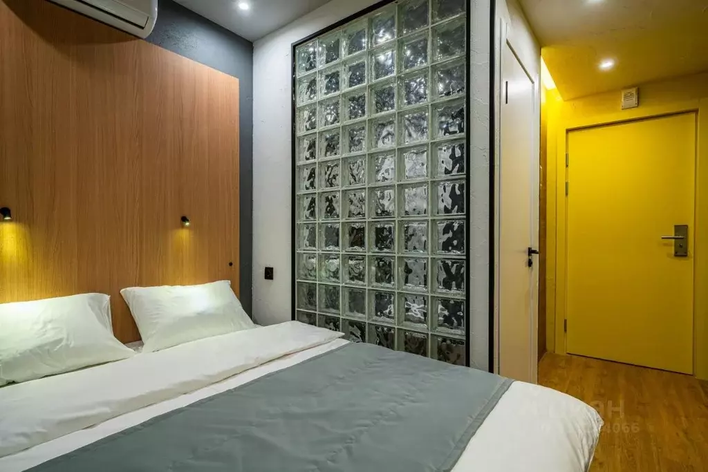 Комната Псковская область, Псков ул. Металлистов, 25 (16.0 м) - Фото 1