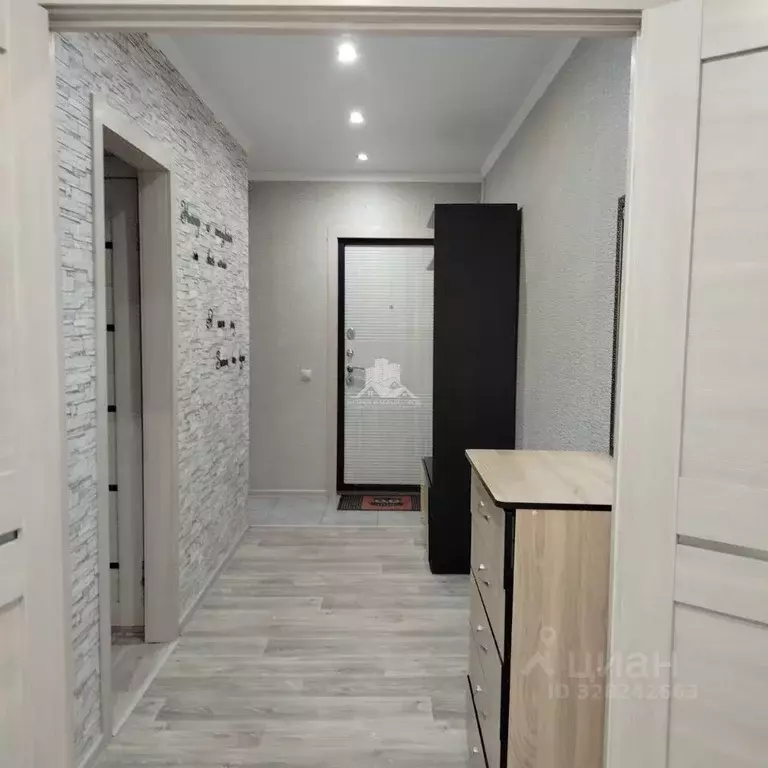 3-к кв. Белгородская область, Белгород ул. Чапаева, 24 (59.9 м) - Фото 1