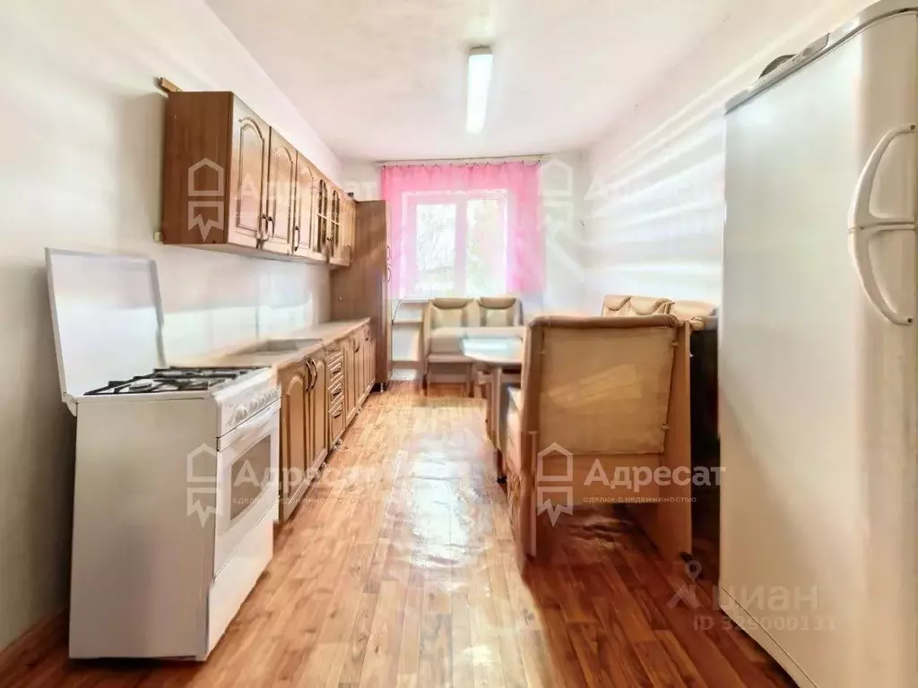 Дом в Волгоградская область, Калачевский район, Мариновское с/пос, с. ... - Фото 1