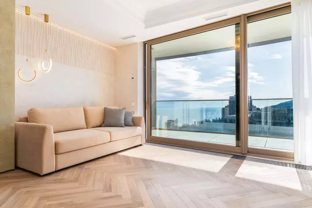 2-к кв. Крым, Ялта Приморский парк имени Гагарина кв-л, 9 (102.6 м) - Фото 1