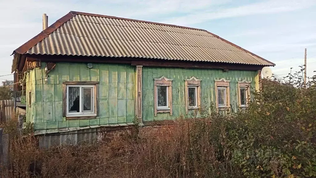 Дом в Саратовская область, Петровский район, Березовское муниципальное ... - Фото 0