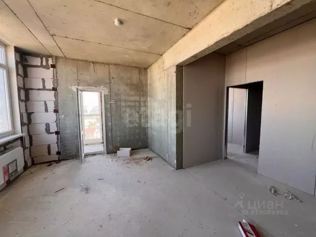 2-к кв. Крым, Симферополь ул. Грибоедова, 7 (60.04 м) - Фото 0