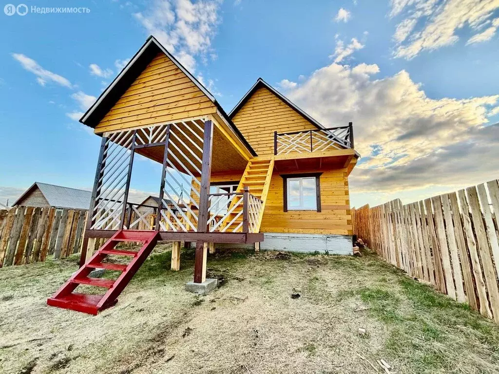 Дом в село Урик, улица Ленина, 30 (140 м) - Фото 0