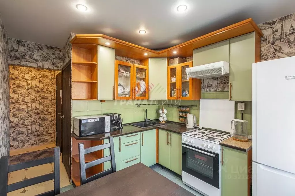 3-к кв. Омская область, Омск ул. Маяковского, 48 (65.2 м) - Фото 1