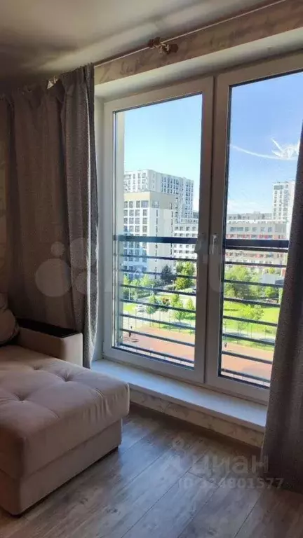 1-к кв. Тюменская область, Тюмень ул. 50 лет Октября, 57Ак1 (55.5 м) - Фото 1