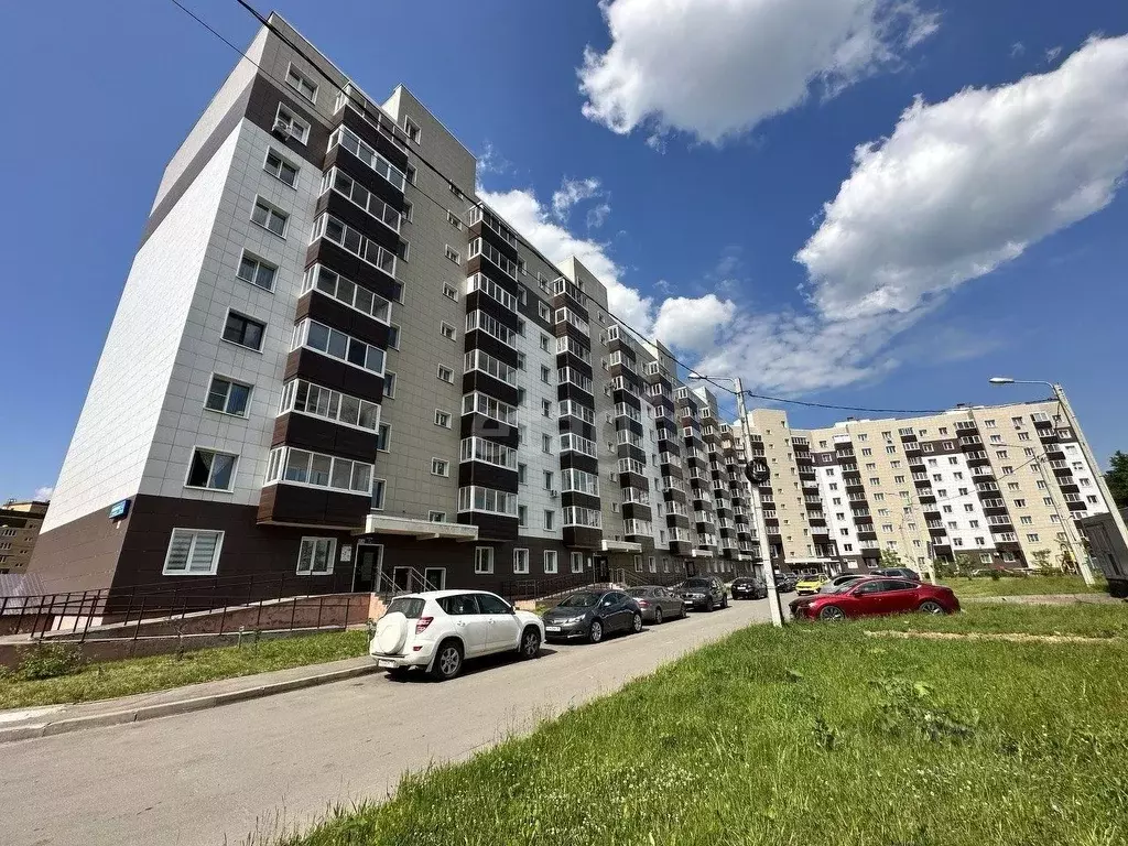 2-к кв. Московская область, Клин Майданово мкр, 4к1 (82.0 м) - Фото 0