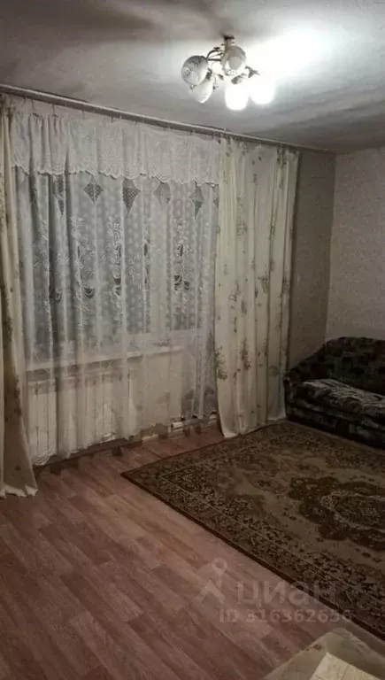 1-к кв. Кемеровская область, Новокузнецк ул. Достоевского, 1 (34.7 м) - Фото 0