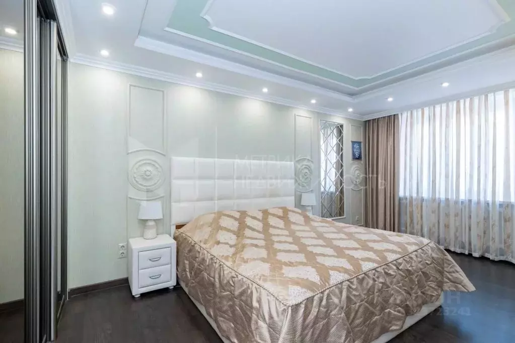 2-к кв. Тюменская область, Тюмень ул. Николая Семенова, 21к1 (66.4 м) - Фото 1