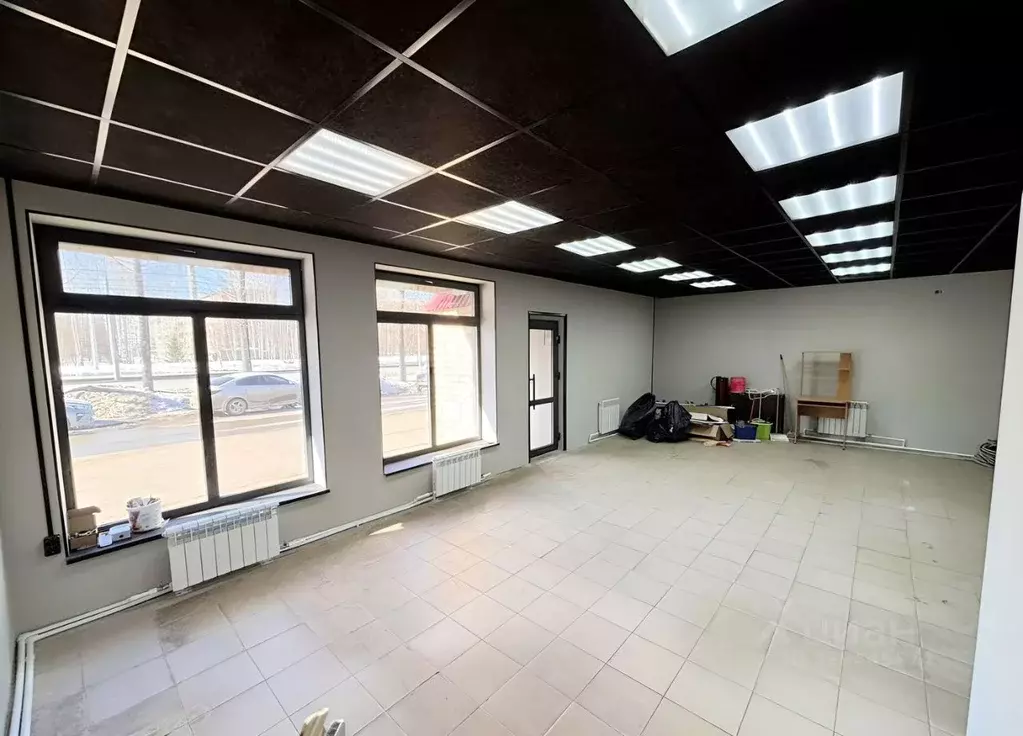 Помещение свободного назначения в Пермский край, Пермь бул. Гагарина, ... - Фото 1