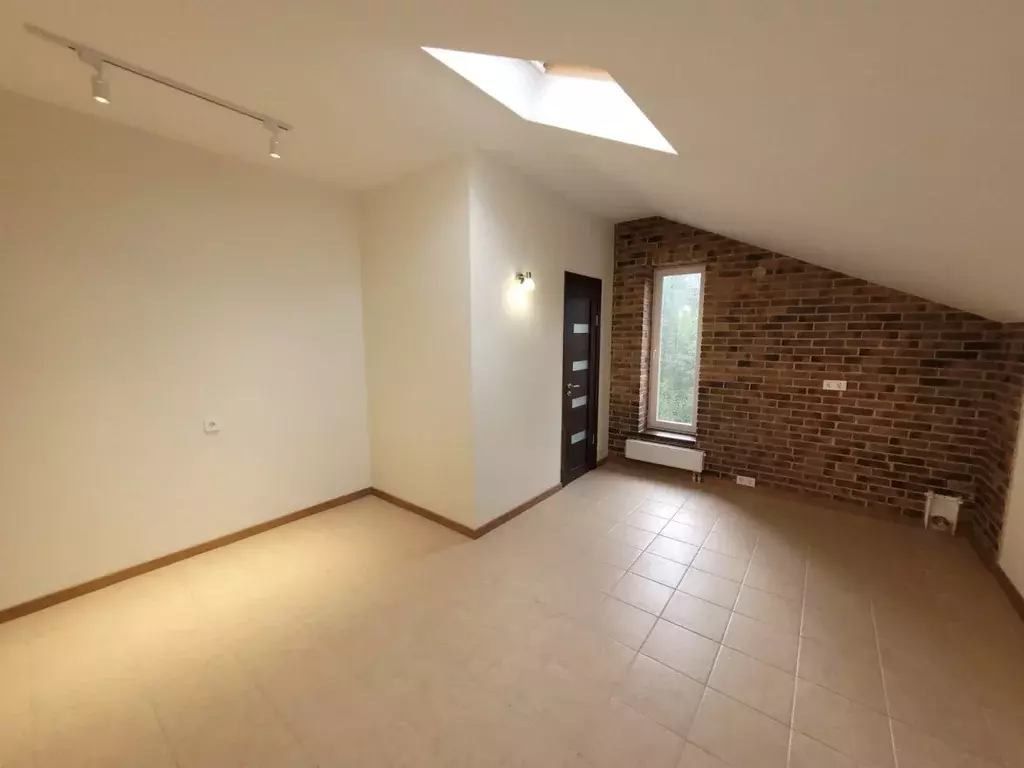 Продается 2-комнатная квартира - Фото 1