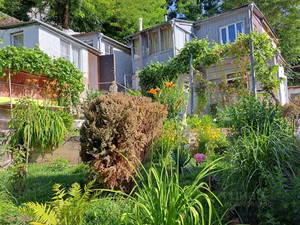 Дом в Ставропольский край, Кисловодск ул. Еськова, 13 (70 м) - Фото 1