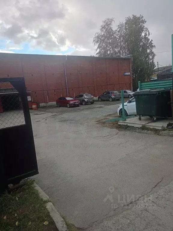 Гараж в Свердловская область, Екатеринбург ул. Черняховского, 58 (19 ... - Фото 1