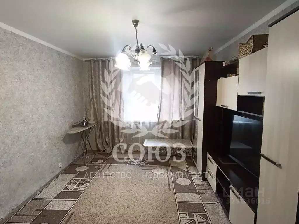 2-к кв. Калужская область, Калуга Анненки мкр, ул. Вишневского, 25 ... - Фото 1