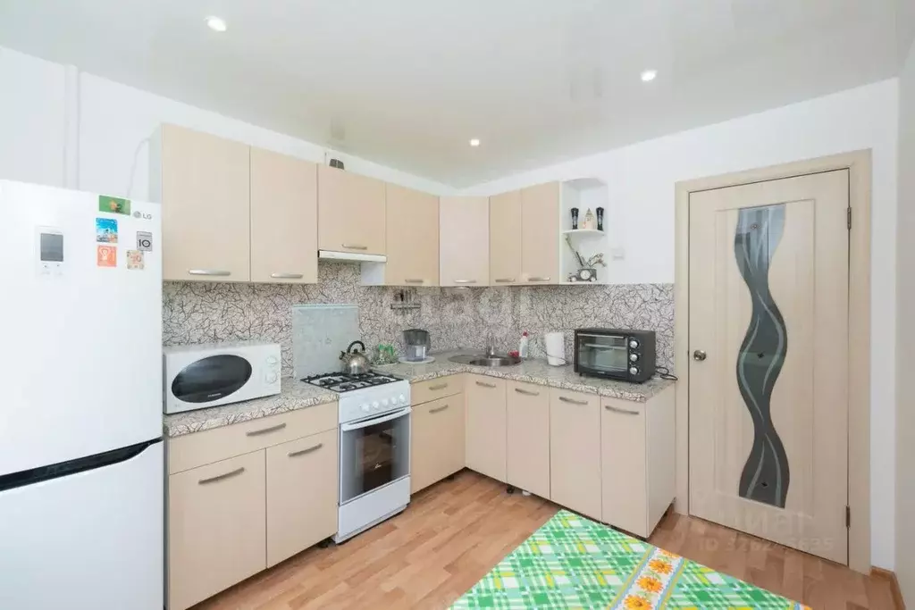 3-к кв. Пермский край, Пермь ш. Космонавтов, 131 (63.0 м) - Фото 2