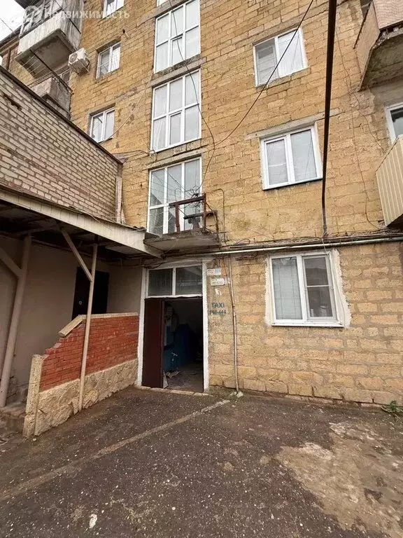 3-комнатная квартира: Дербент, улица Генриха Гасанова, 4 (54 м) - Фото 1