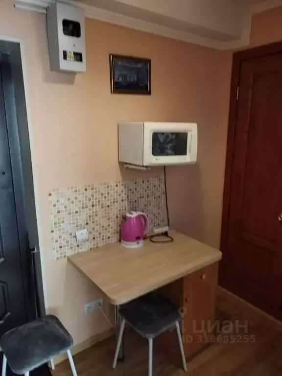 2-к кв. Алтайский край, Барнаул ул. Максима Горького, 44 (36.0 м) - Фото 1
