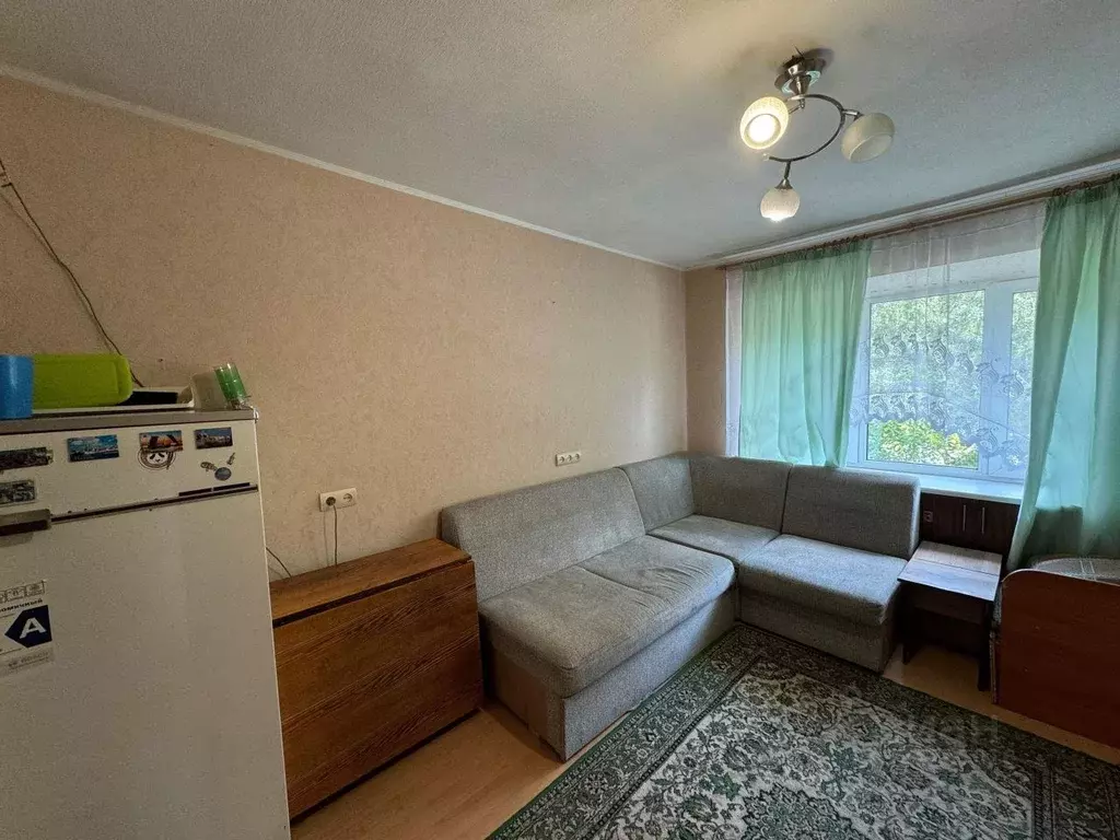 Комната Свердловская область, Екатеринбург ул. Блюхера, 15 (13.0 м) - Фото 2