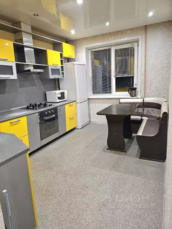 3-к кв. Саратовская область, Балаково Степная ул., 28 (64.0 м) - Фото 1