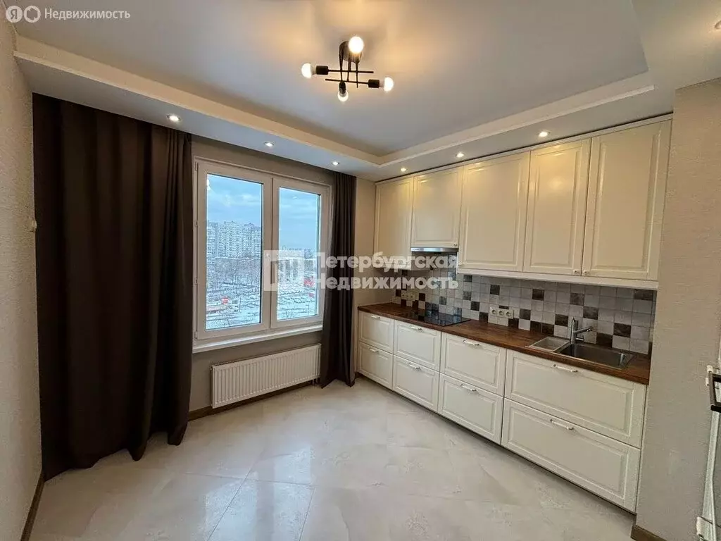 3-комнатная квартира: Санкт-Петербург, Южное шоссе, 47к3 (83.2 м) - Фото 1